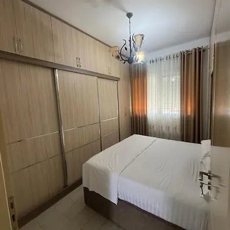 Apartman Flora